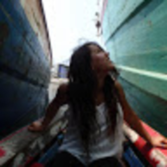 Meet your Posher, Pamela - Picture 1 of 1